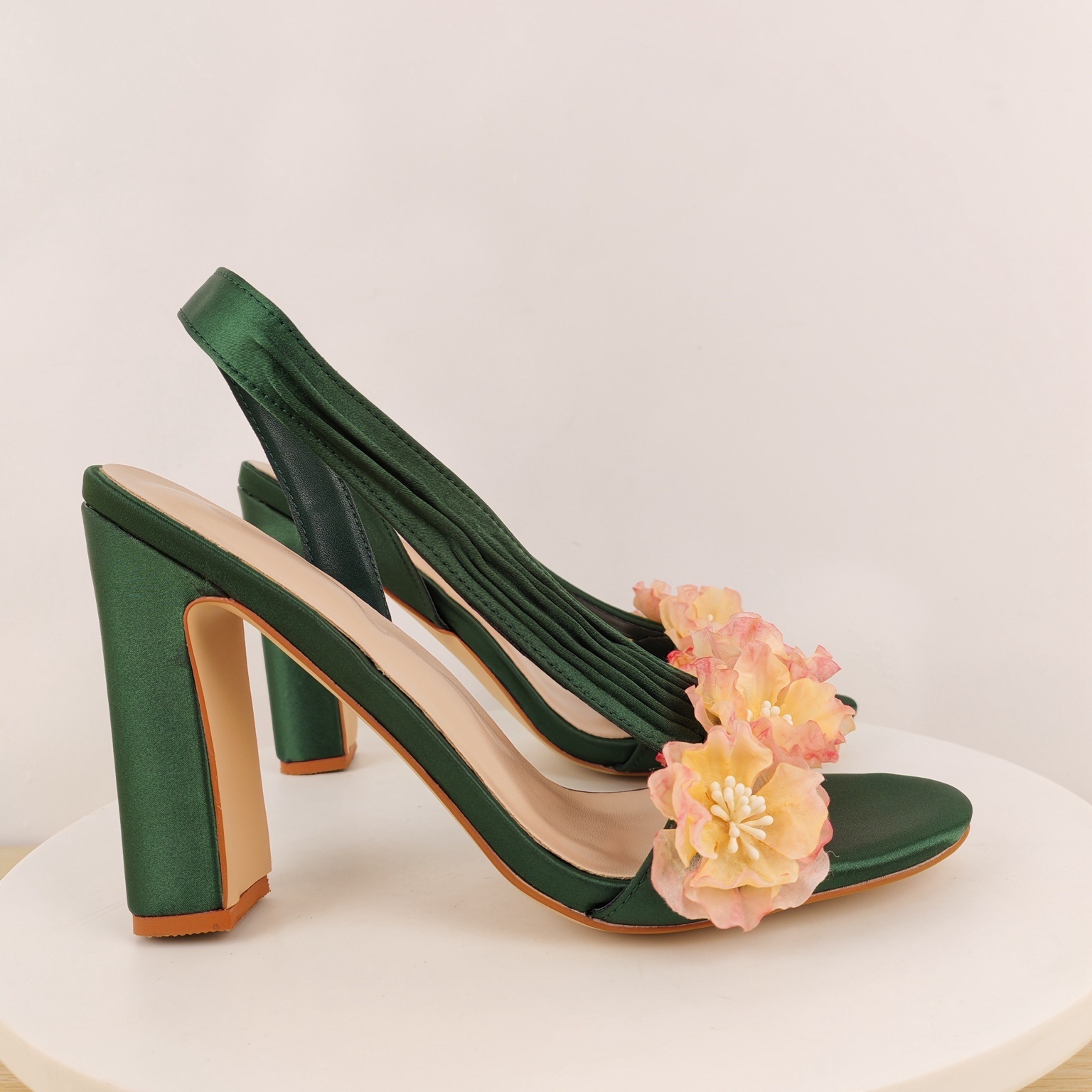 Sandali con tacco a blocco e f - Slip Dress Satin recensione e prezzo