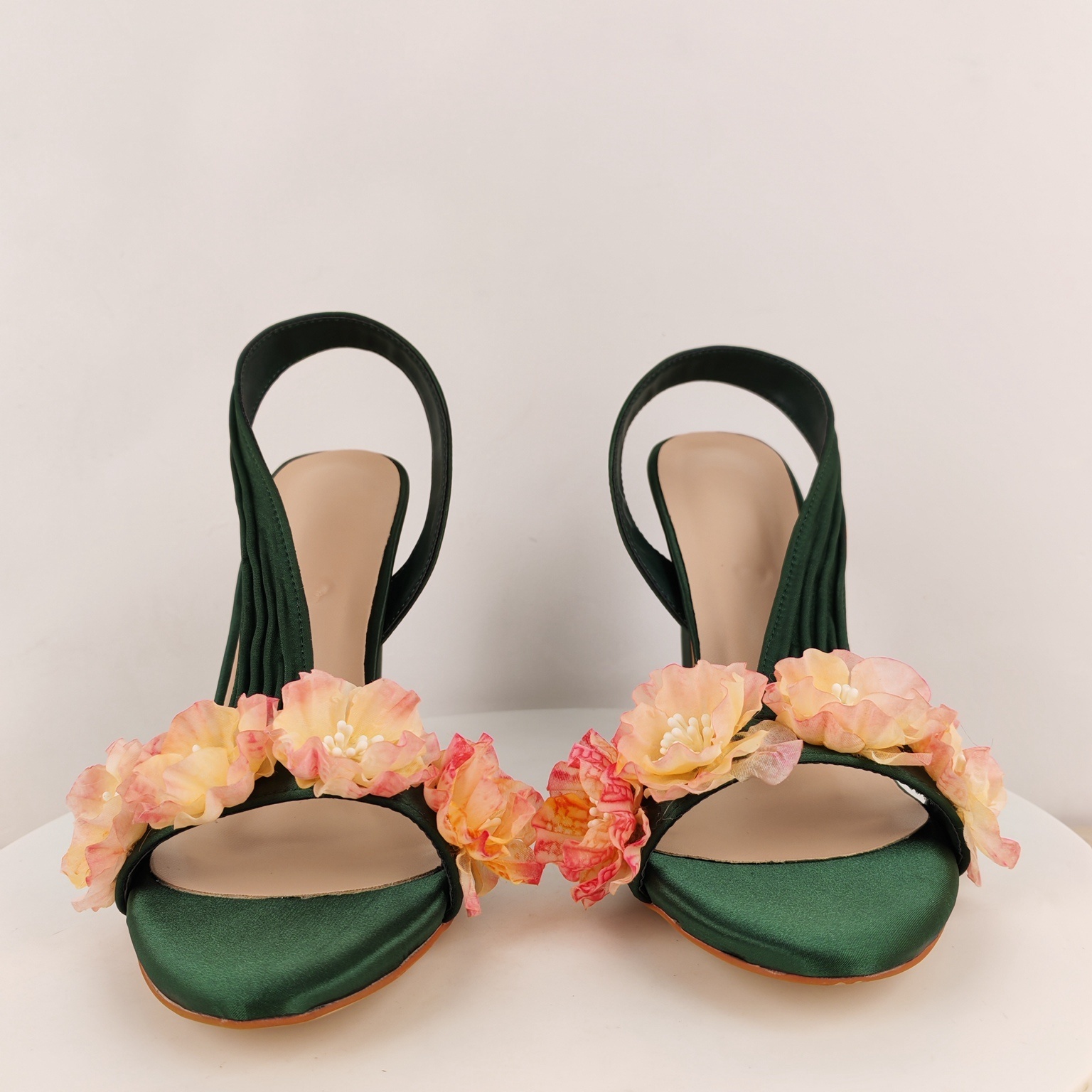 Sandali con tacco a blocco e f - Slip Dress Satin recensione e prezzo